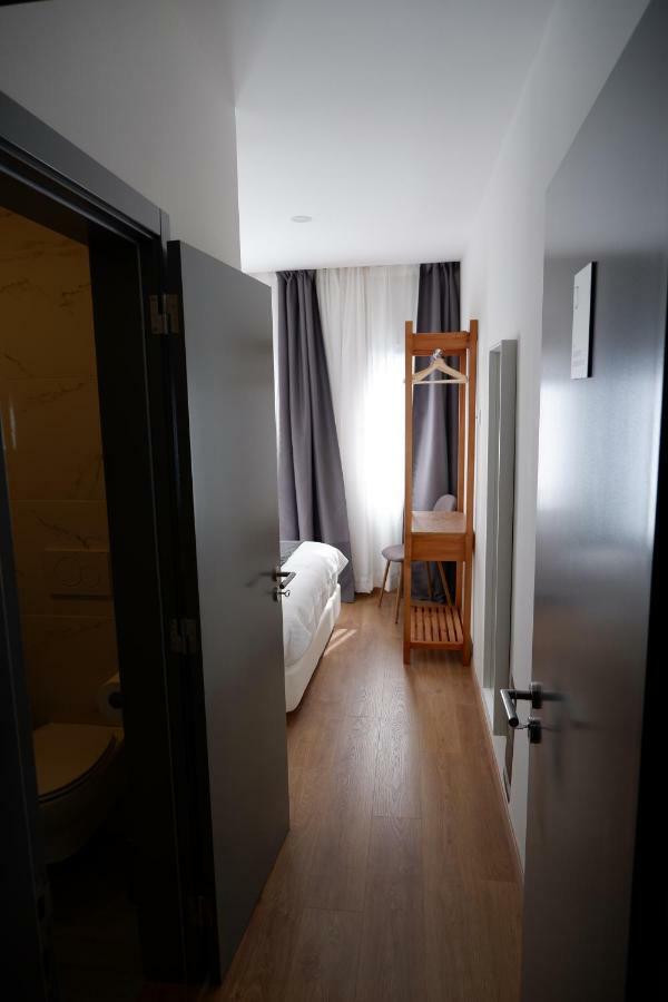 VI Mar - Guest House Lagos Ngoại thất bức ảnh